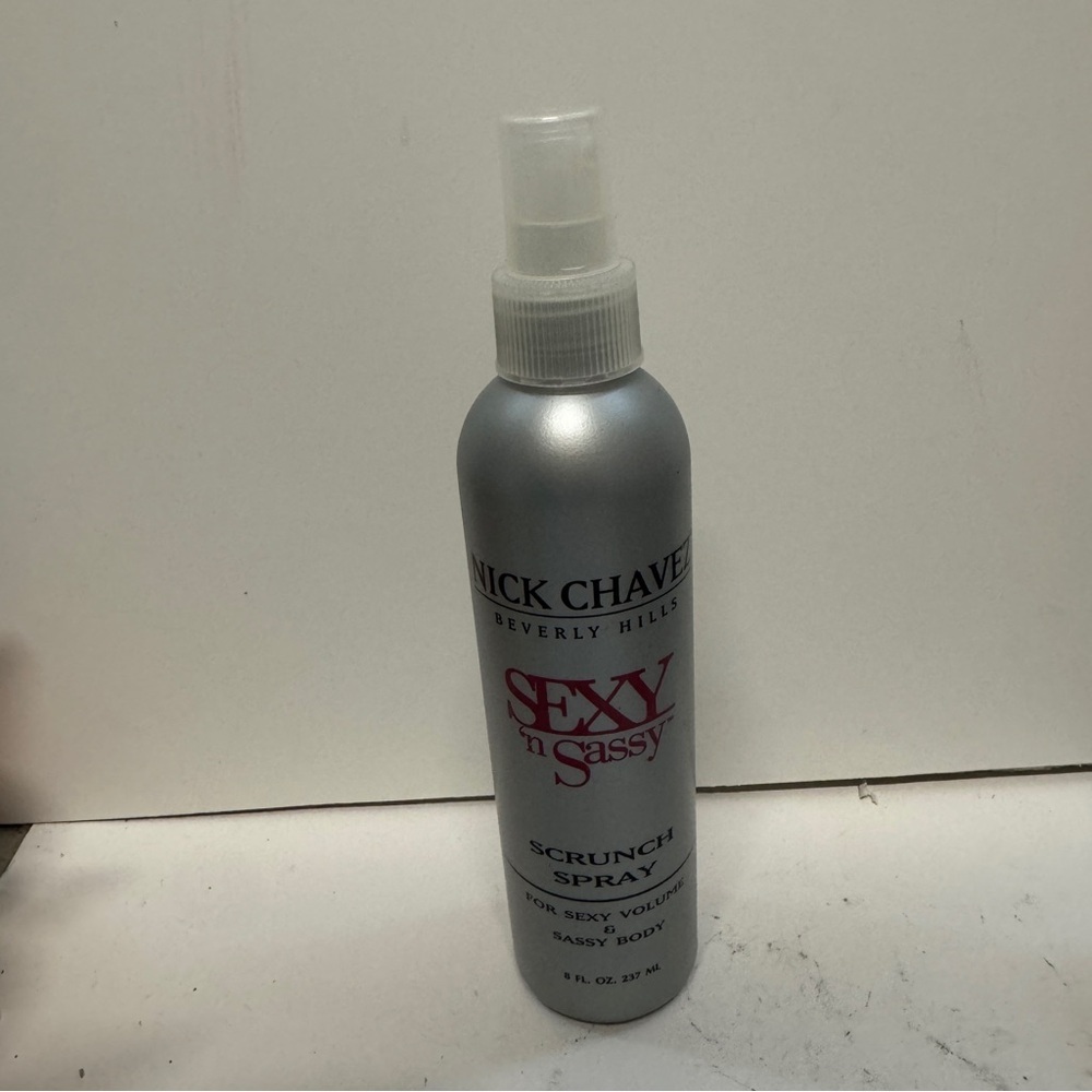 Nick Chavez Sexy N Sassy Scrunch Spray 8 OZ